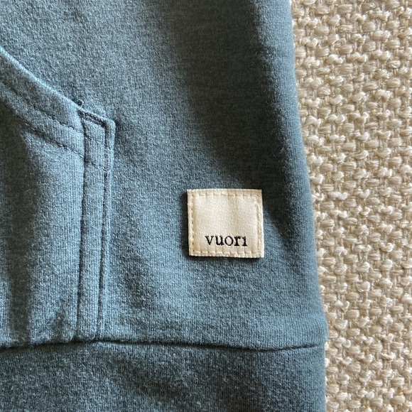 Vuori Halo Performance Hoodie 2.0, Size M. - Picture 6 of 8